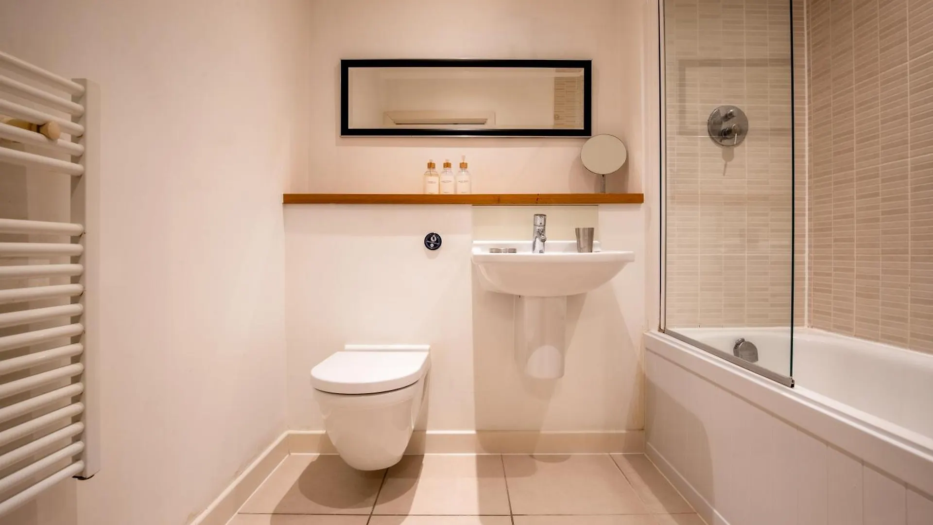 Apartment Londwell, City & Limehouse Balcony Suite - City Views London