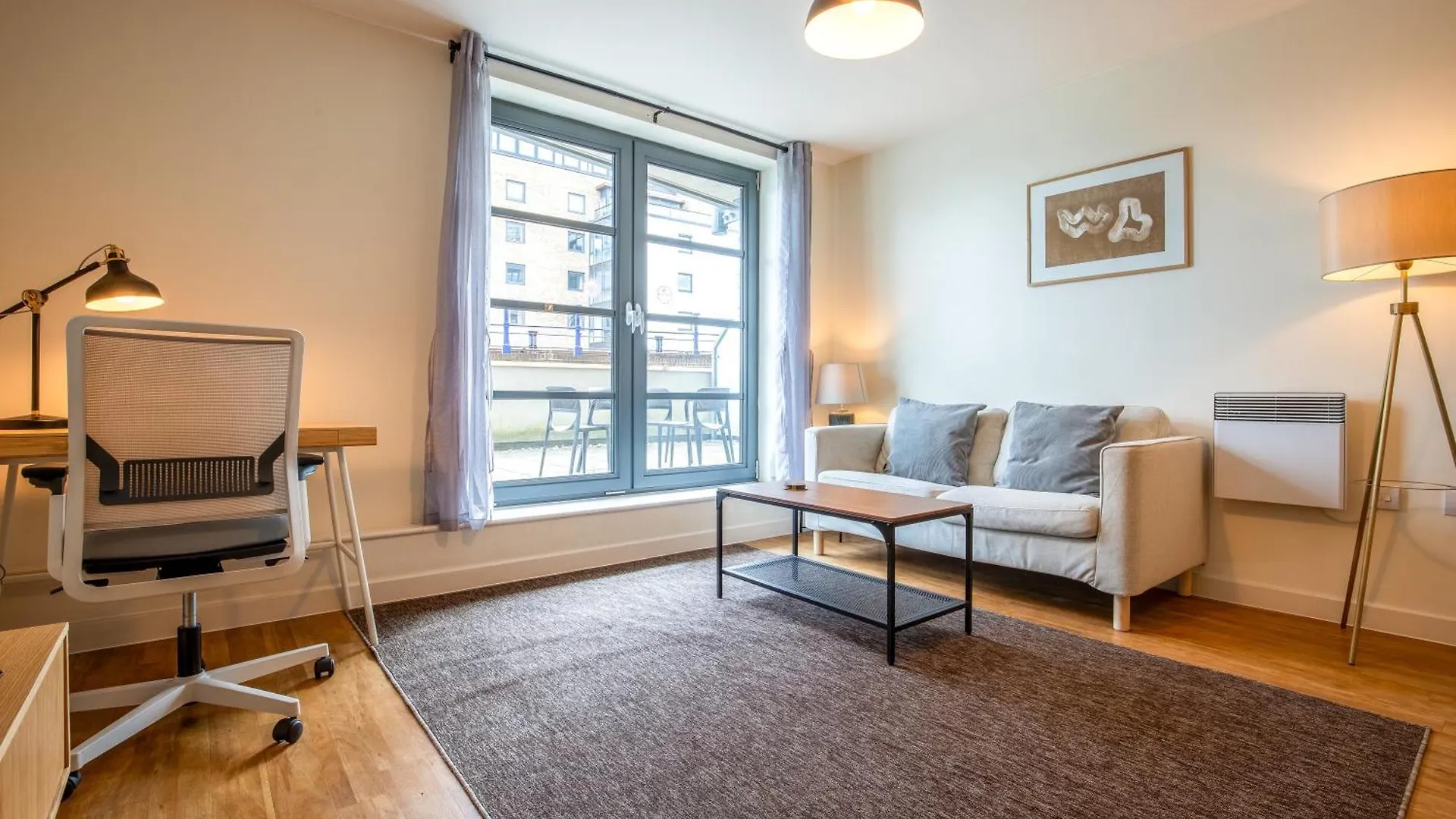 Londwell, City & Limehouse Balcony Suite - City Views London