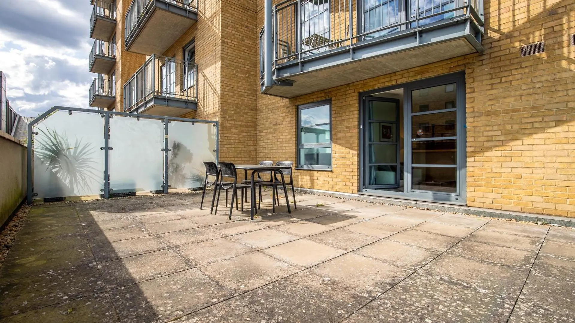 Apartment Londwell, City & Limehouse Balcony Suite - City Views London United Kingdom